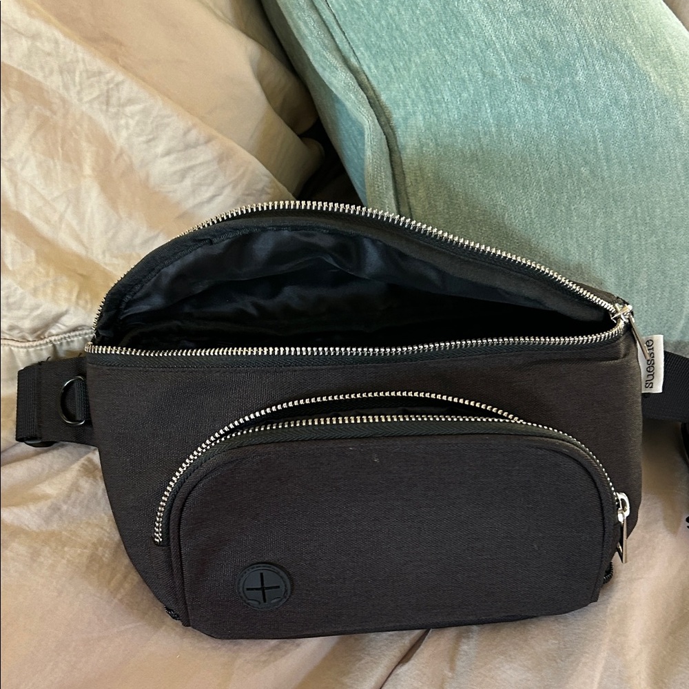For the Dads! Sleek Black Belt Diaper Bag by Suessie